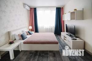 1-к квартира, посуточно, 40м2, 18/23 этаж