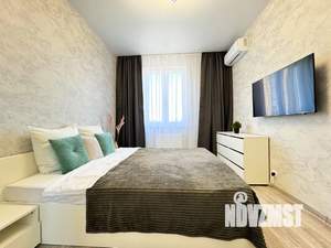 2-к квартира, посуточно, 40м2, 9/25 этаж