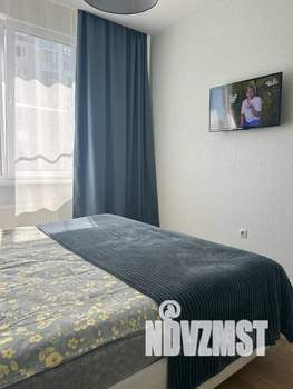 1-к квартира, посуточно, 42м2, 6/18 этаж