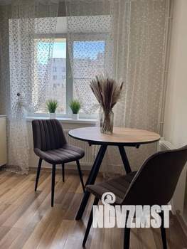 1-к квартира, посуточно, 42м2, 2/10 этаж