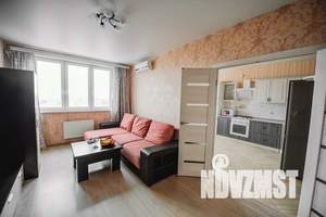 2-к квартира, посуточно, 60м2, 18/23 этаж