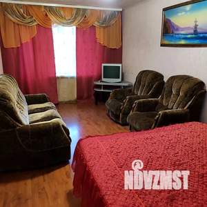 1-к квартира, посуточно, 35м2, 2/5 этаж