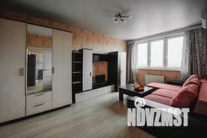 2-к квартира, посуточно, 60м2, 18/23 этаж