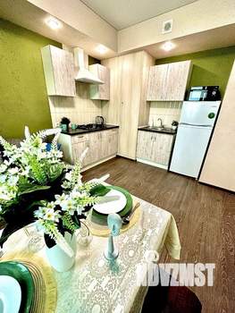 1-к квартира, посуточно, 450м2, 1/25 этаж