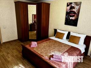 2-к квартира, посуточно, 67м2, 1/1 этаж