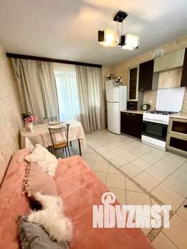 1-к квартира, посуточно, 50м2, 2/10 этаж