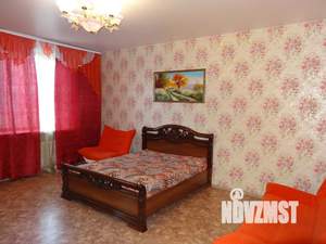 Студия квартира, посуточно, 40м2, 2/4 этаж