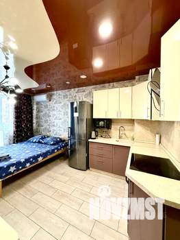 Студия квартира, посуточно, 32м2, 23/25 этаж