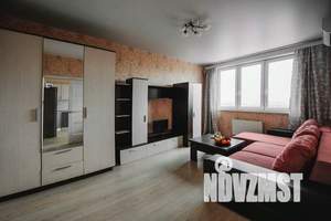 2-к квартира, посуточно, 60м2, 18/23 этаж