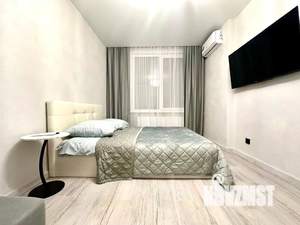 1-к квартира, посуточно, 40м2, 18/25 этаж