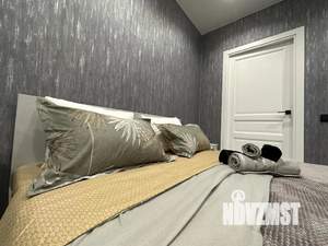 1-к квартира, посуточно, 40м2, 16/25 этаж