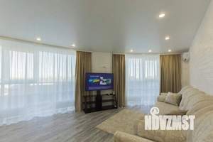 3-к квартира, посуточно, 95м2, 1/1 этаж