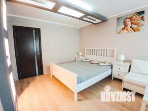 1-к квартира, посуточно, 56м2, 8/10 этаж