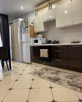 2-к квартира, вторичка, 56м2, 1/10 этаж