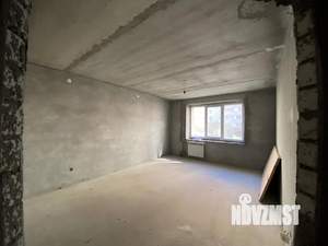 3-к квартира, вторичка, 81м2, 1/10 этаж