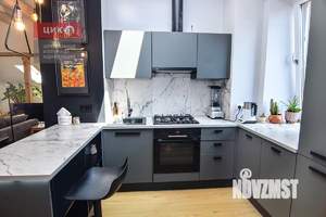 2-к квартира, вторичка, 109м2, 7/7 этаж