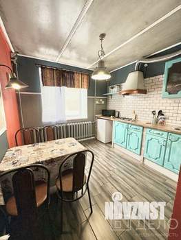 2-к квартира, вторичка, 60м2, 1/10 этаж