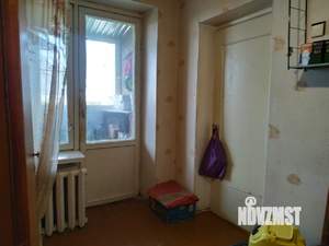 3-к квартира, вторичка, 52м2, 9/9 этаж