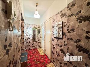 2-к квартира, вторичка, 44м2, 1/4 этаж