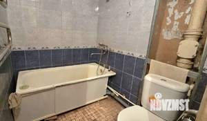 2-к квартира, вторичка, 43м2, 1/4 этаж