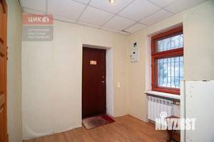 2-к квартира, вторичка, 68м2, 1/1 этаж