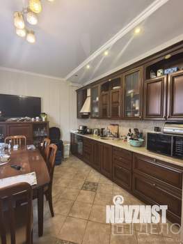 5-к квартира, вторичка, 257м2, 3/3 этаж