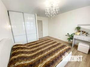 2-к квартира, вторичка, 68м2, 17/23 этаж