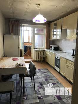 3-к квартира, вторичка, 104м2, 6/6 этаж