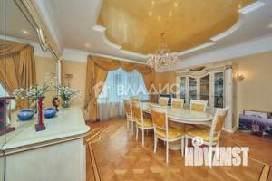 4-к квартира, вторичка, 150м2, 2/6 этаж