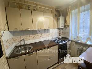 2-к квартира, вторичка, 42м2, 1/5 этаж