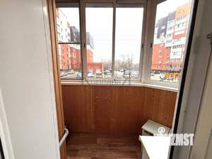 2-к квартира, вторичка, 70м2, 1/8 этаж
