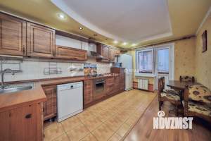 4-к квартира, вторичка, 107м2, 2/10 этаж