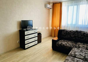 1-к квартира, вторичка, 42м2, 18/23 этаж