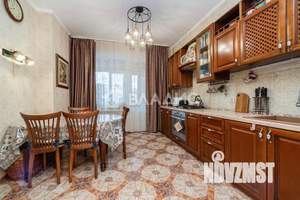 3-к квартира, вторичка, 107м2, 1/6 этаж
