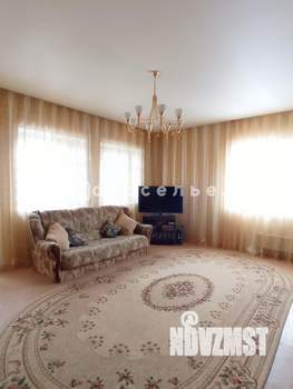 4-к квартира, вторичка, 121м2, 2/4 этаж