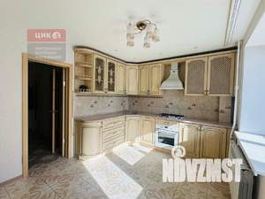 2-к квартира, вторичка, 64м2, 1/10 этаж