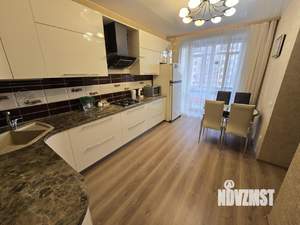 2-к квартира, вторичка, 72м2, 4/13 этаж