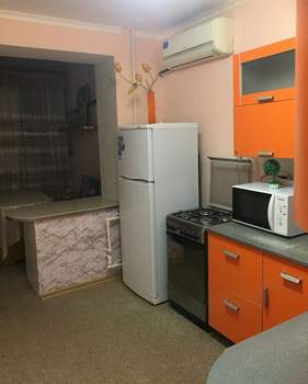 2-к квартира, вторичка, 57м2, 9/9 этаж