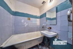 2-к квартира, вторичка, 52м2, 1/5 этаж
