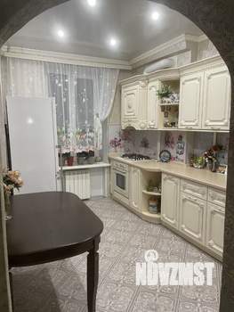 2-к квартира, вторичка, 62м2, 4/5 этаж