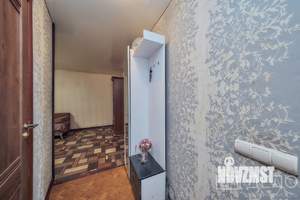 2-к квартира, вторичка, 57м2, 1/5 этаж
