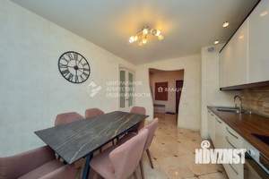 2-к квартира, вторичка, 82м2, 3/18 этаж