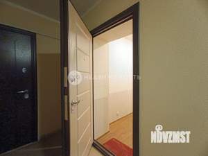 2-к квартира, вторичка, 57м2, 1/10 этаж