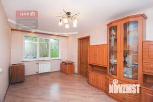 2-к квартира, вторичка, 45м2, 1/4 этаж