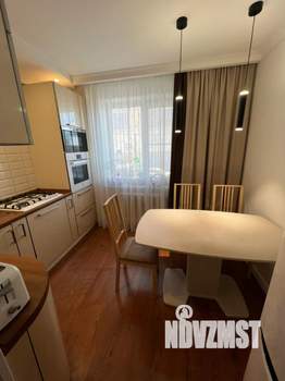 3-к квартира, вторичка, 72м2, 2/5 этаж