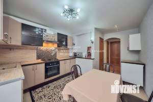 2-к квартира, вторичка, 61м2, 1/10 этаж