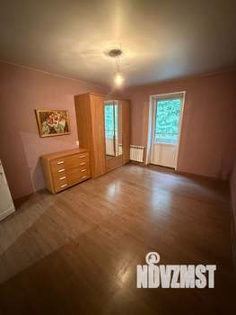 3-к квартира, вторичка, 77м2, 2/2 этаж