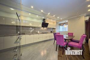 4-к квартира, вторичка, 105м2, 8/13 этаж