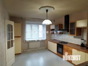 4-к квартира, вторичка, 164м2, 1/4 этаж