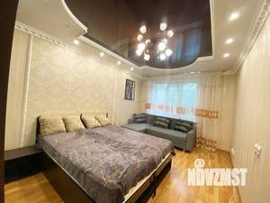 2-к квартира, вторичка, 64м2, 1/10 этаж